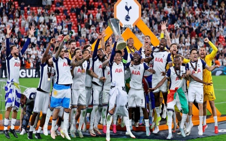 Đội vô địch C2 có được đá C1